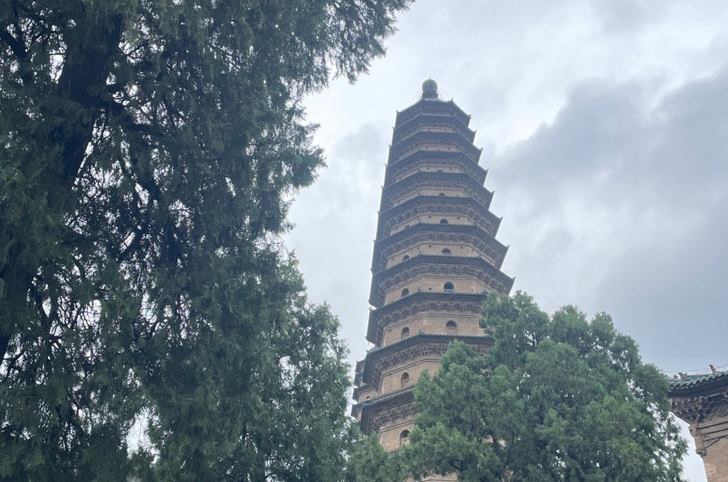 别把倾诉当成“求救”，把它当作一次“情绪体检”